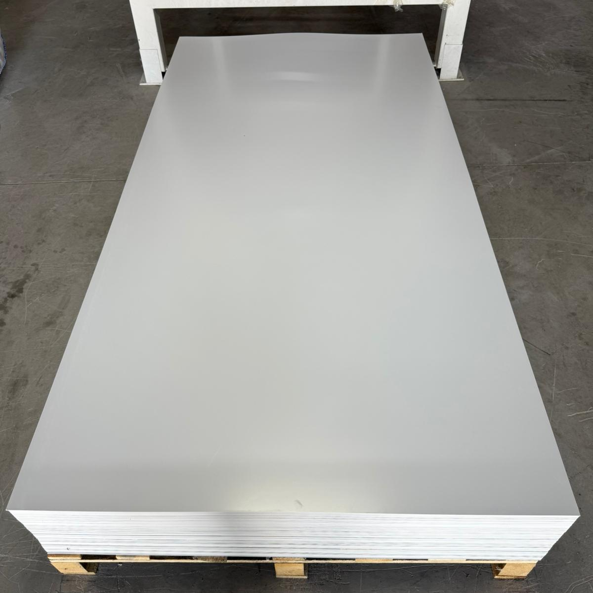ZER 1002 MEGA WHITE | 122x244 CM |  PVC DUVAR PANELİ